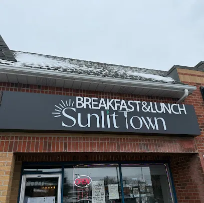 Sunlit Town Breakfast&Lunch