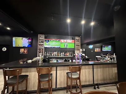 The Tipsy Fox Pub & Grill - Mount Forest