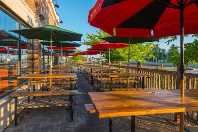 Jonny Canuck's Bar & Grill