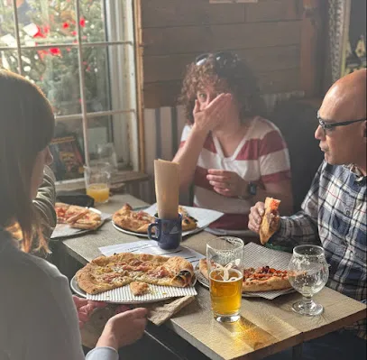 Whiprsnapr Pizza and Beer
