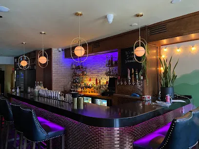 s o m e w h e r e dine bar