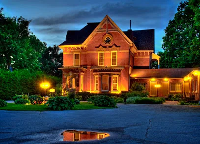 The Woodview Inn