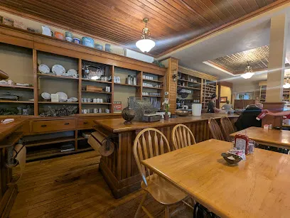 Bonnie Lou's Cafe