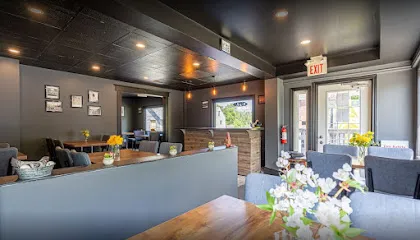 Simon’s roadhouse bar and wings