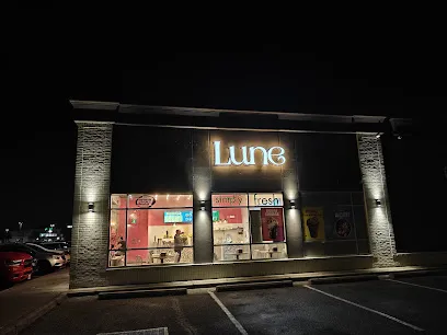 Lune Dessert Cafe & Green Nest