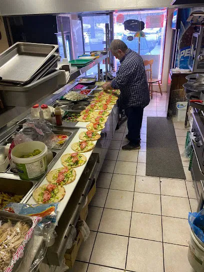 Pineview Pizza Lebanese & Greek