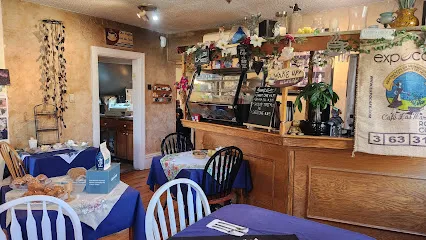 Heart And Soul Cafe and Heart of the Valley Giftshop