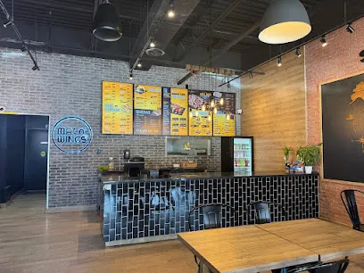Mac N' Wings - Guelph
