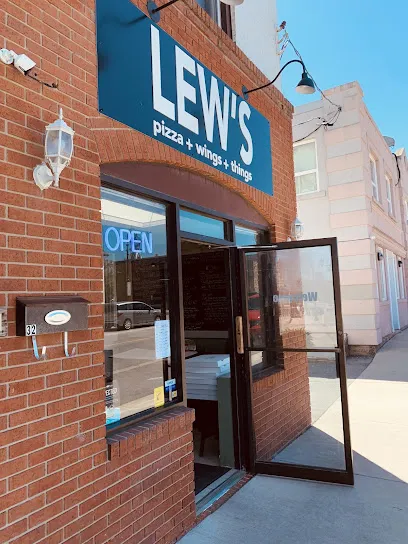 LEW’S pizza+wings+things