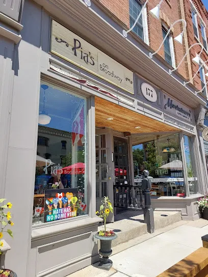 Pia's On Broadway