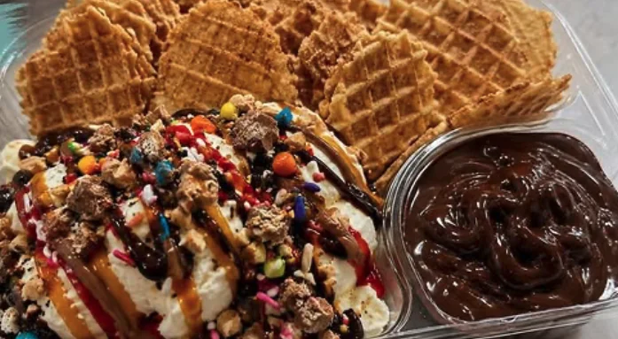 CreekSides ice cream parlour and cafe